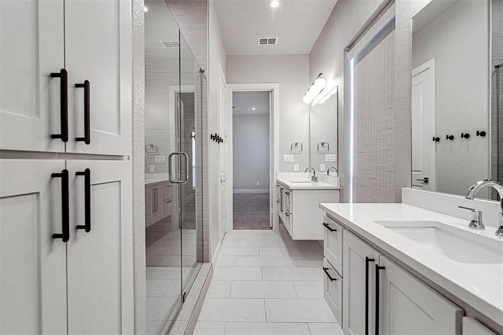 Main 7 Twnhm Add - Residential Lease