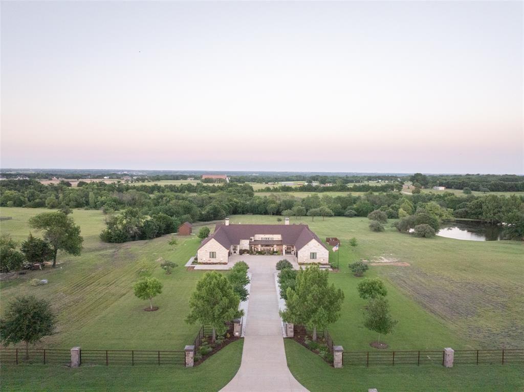 1880 Lone Star Road