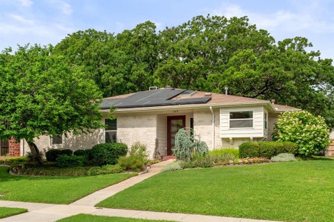 Photo of 149 Edgewood Drive, Coppell, TX 75019 (MLS # 21274190)
