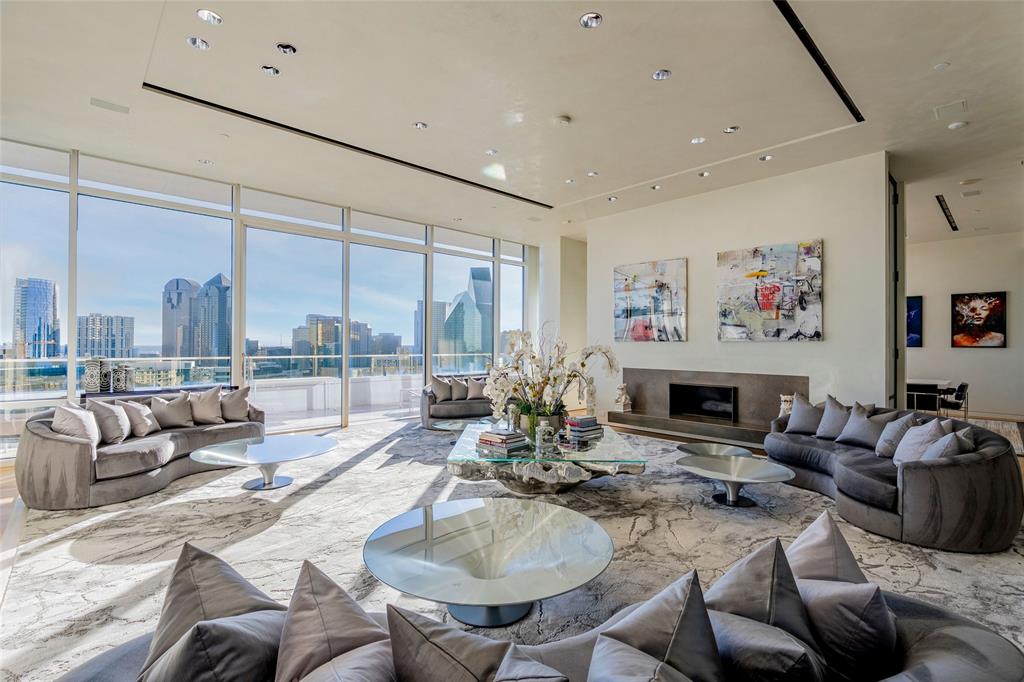 Residences W North Tower - Residential