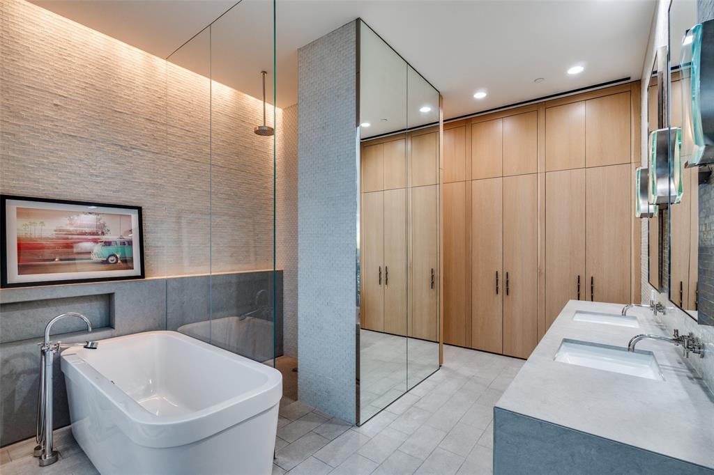 Residences W North Tower - Residential