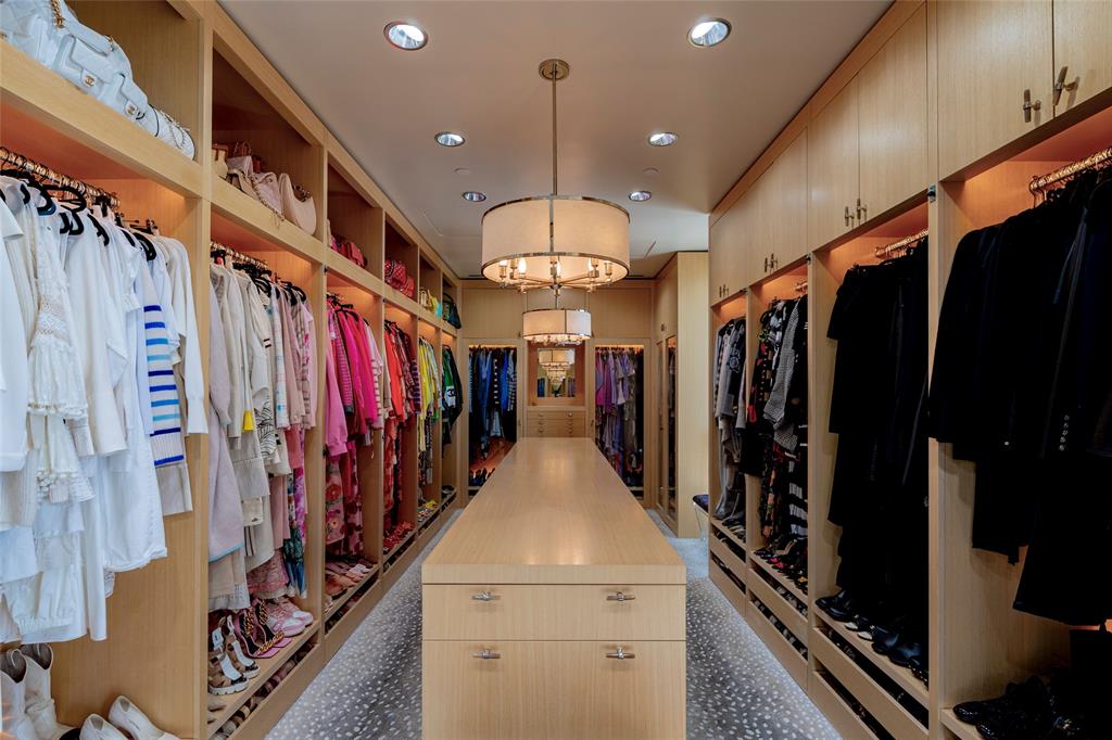 Residences W North Tower - Residential