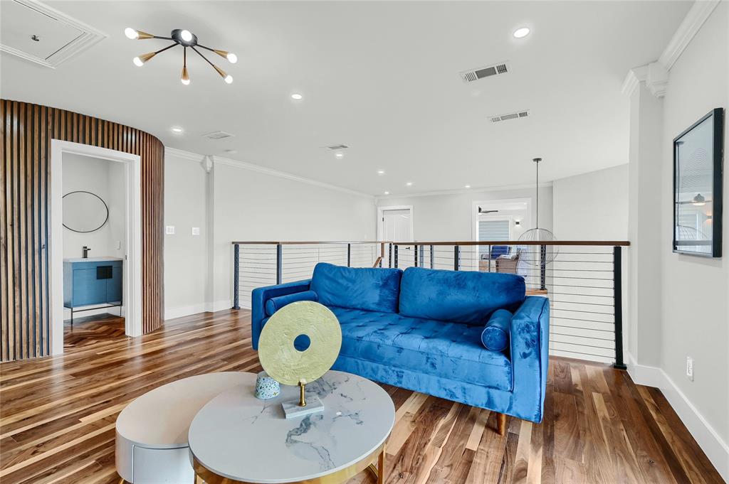 Russwood on the Lake - Residential