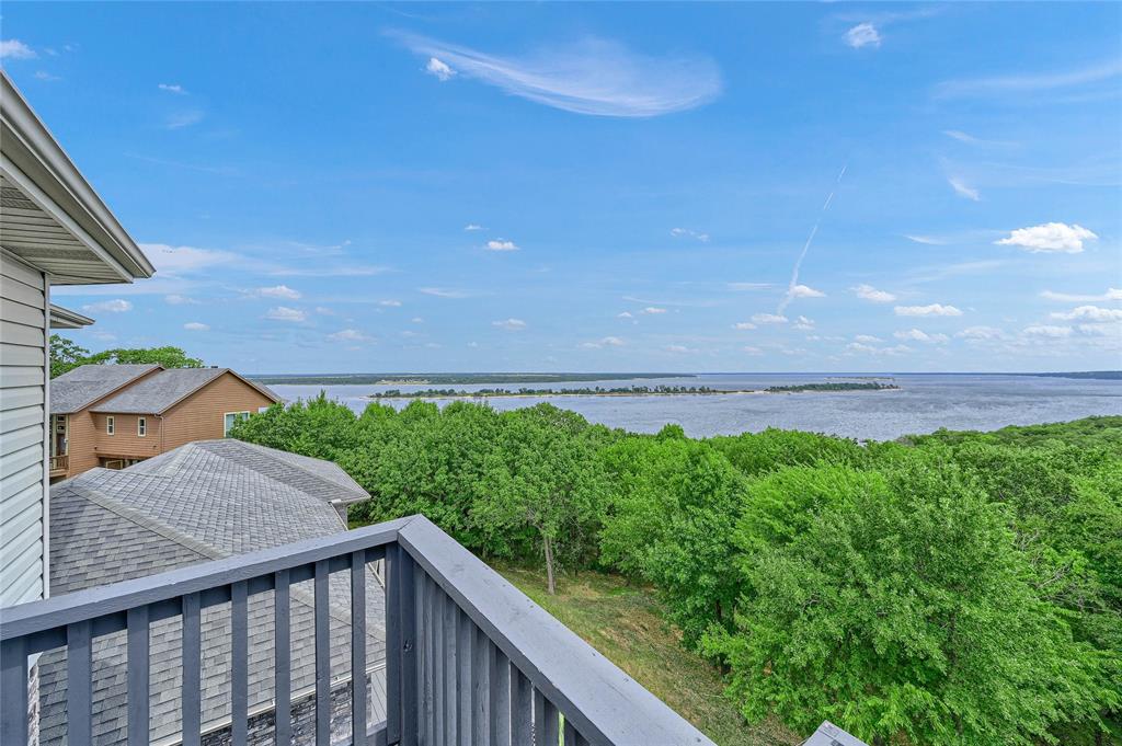 Russwood on the Lake - Residential