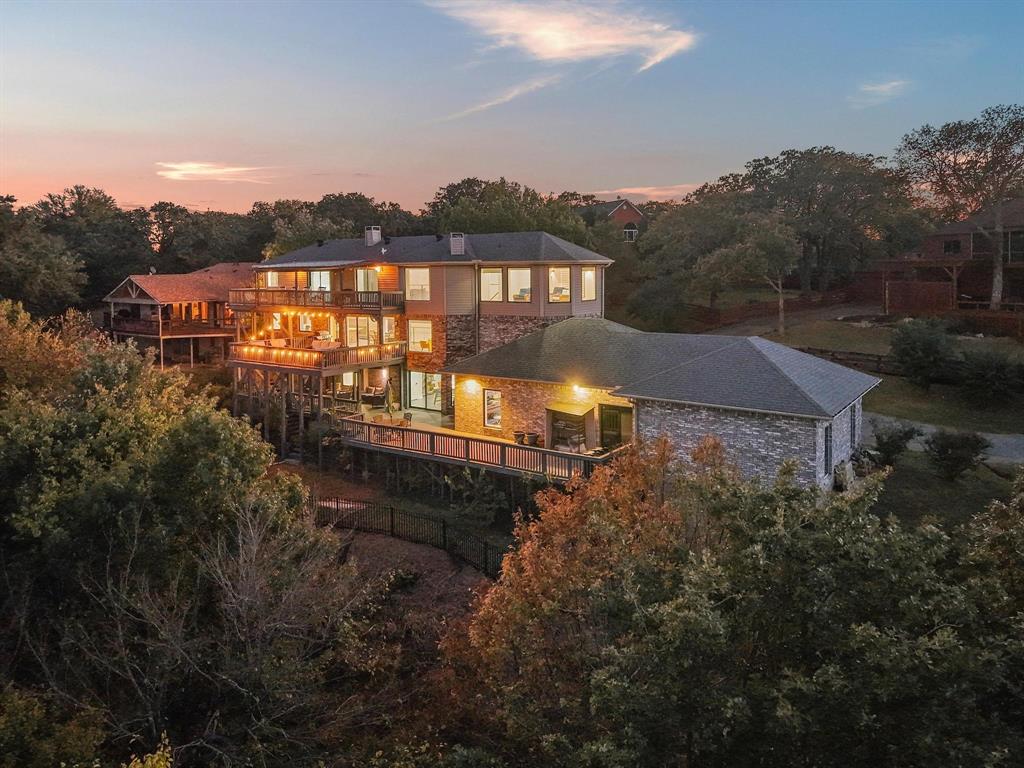 Russwood on the Lake - Residential