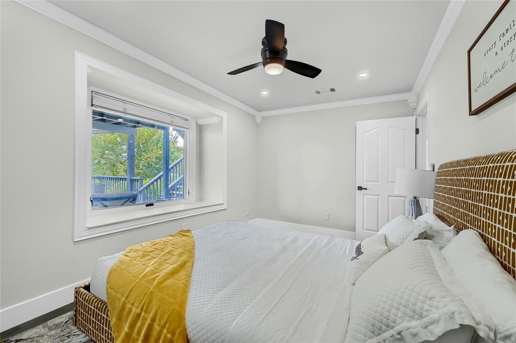 Russwood on the Lake - Residential