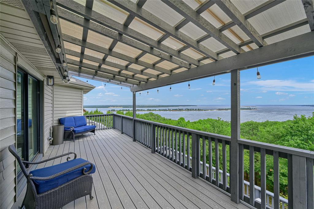 Russwood on the Lake - Residential