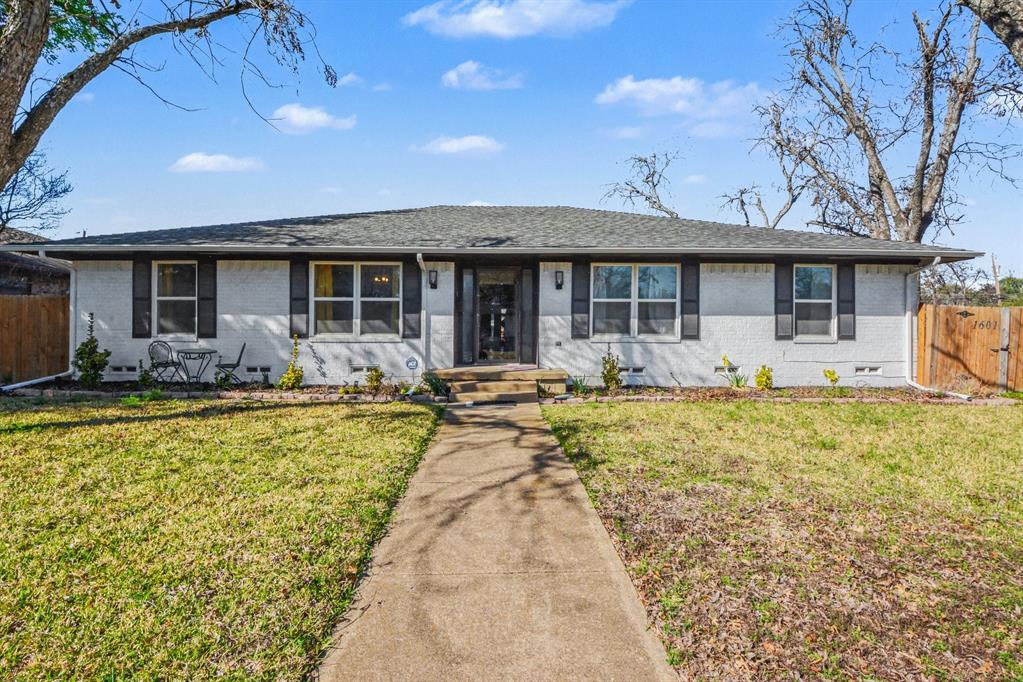 1601 Lexington Drive