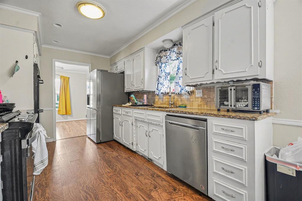 1601 Lexington Drive