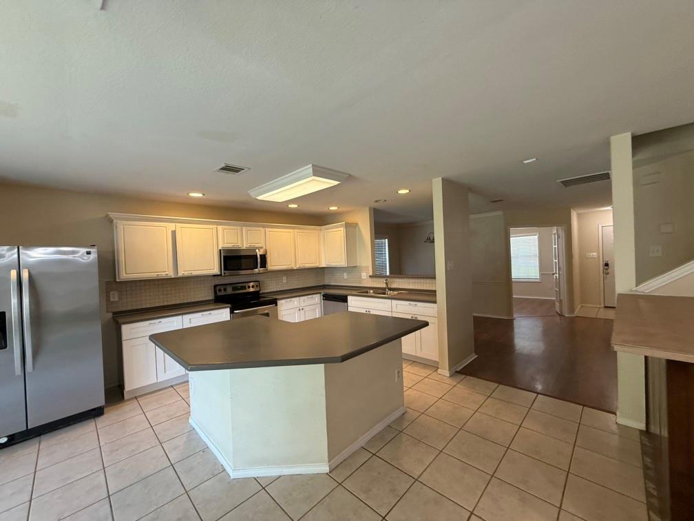 8813 Stirrup Way