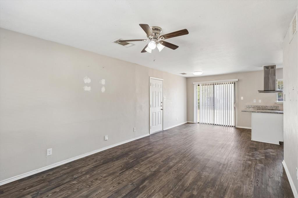 2413 Navasota Circle