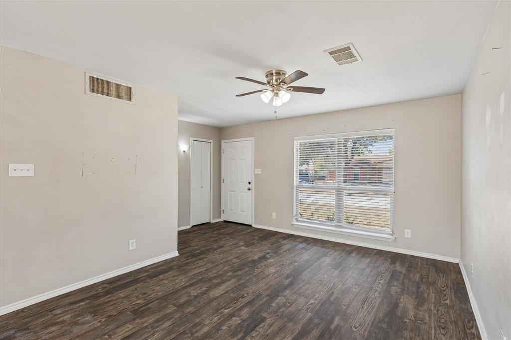 2413 Navasota Circle
