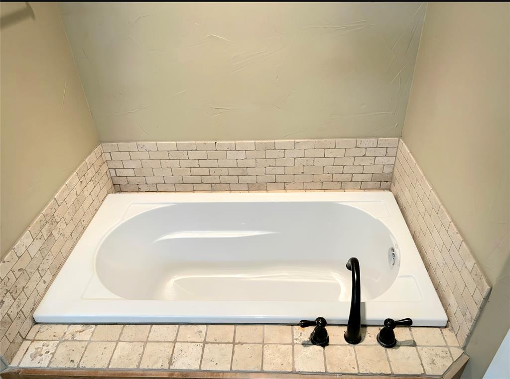 Elk Ridge Estate - Residential