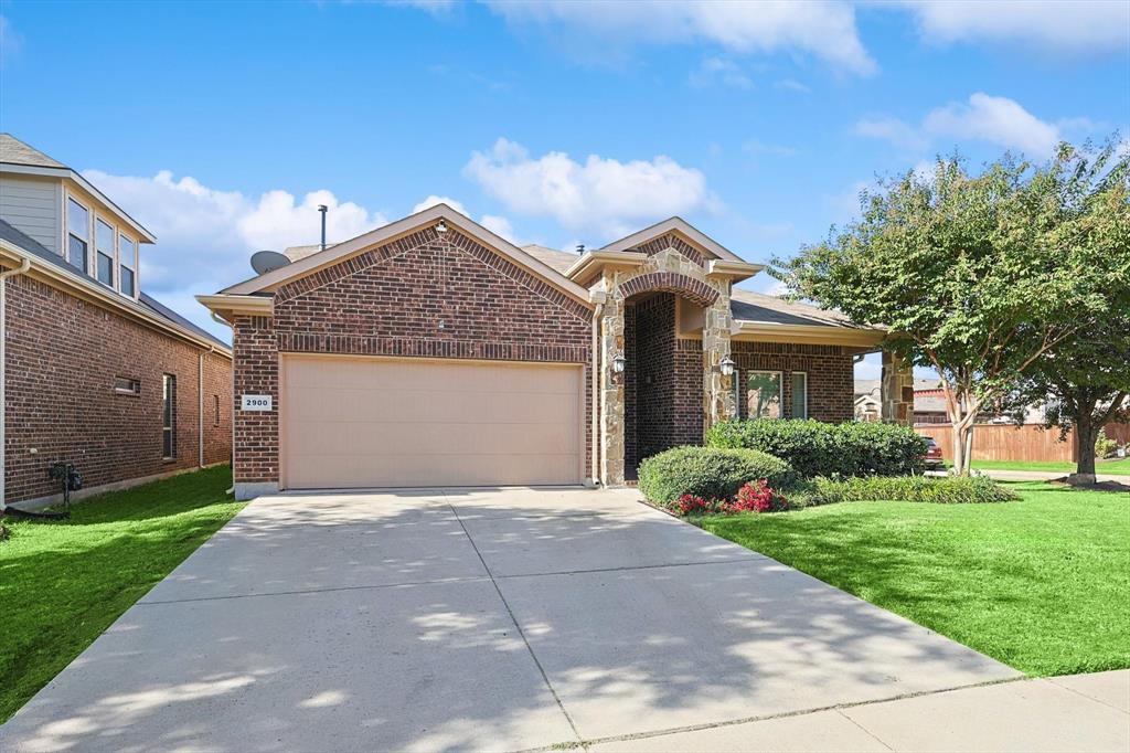 2900 Cedar Ridge Lane