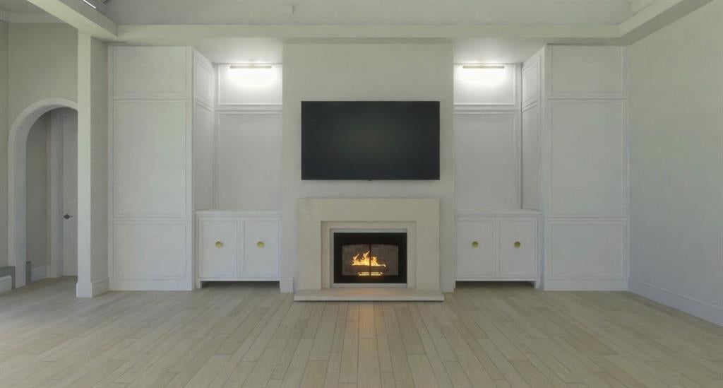 1709 Oakbrook Drive