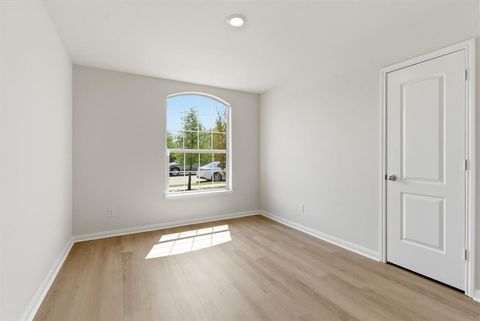 Tiny photo for 127 Bluebonnet Drive, Sanger, TX 76266 (MLS # 21235119)