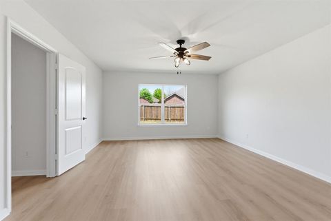 Tiny photo for 127 Bluebonnet Drive, Sanger, TX 76266 (MLS # 21235119)