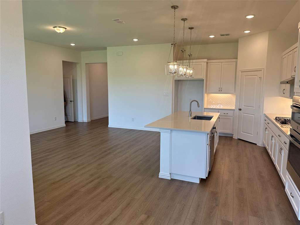 2312 Myrtle Way