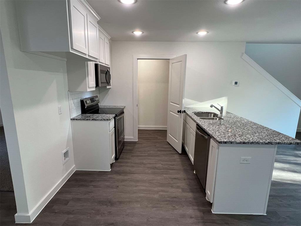 COUCH SIMS THIRD ADDN REPLAT FAIRMOUNT ADDITION - Residential Lease