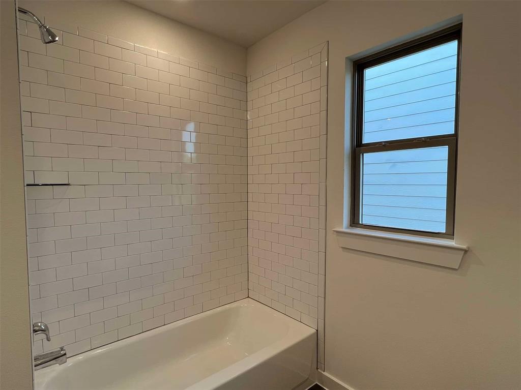 COUCH SIMS THIRD ADDN REPLAT FAIRMOUNT ADDITION - Residential Lease