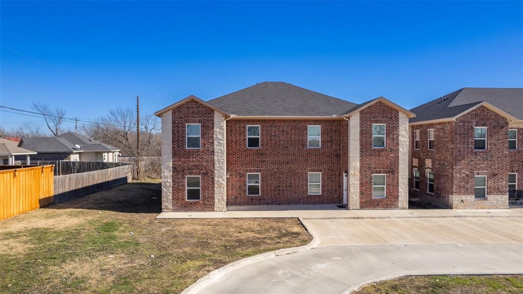 S5214 TOWNHOMES AT ABILIENE LOT 10 ACRES .118 - Residential Income