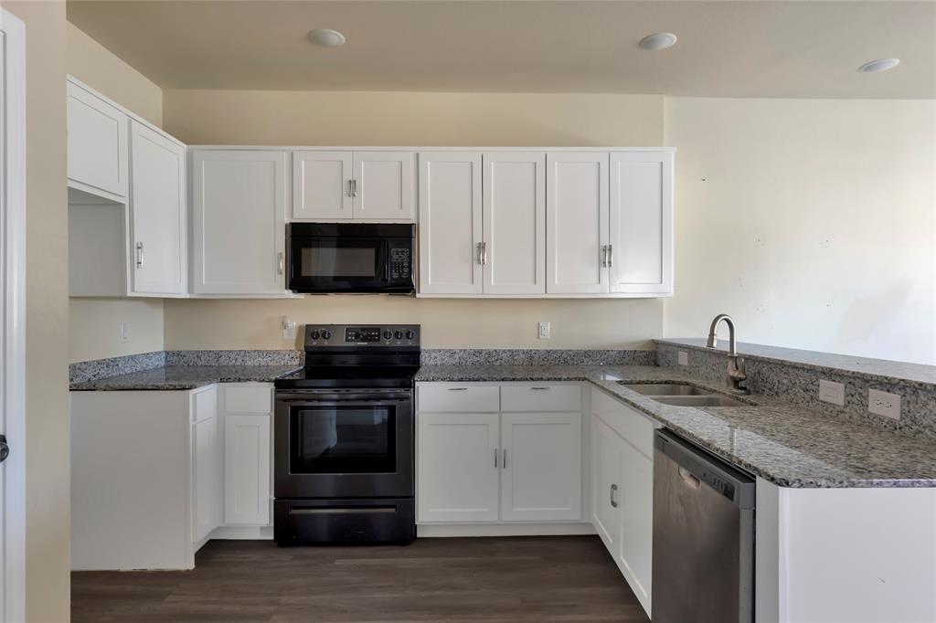 S5214 TOWNHOMES AT ABILIENE LOT 10 ACRES .118 - Residential Income