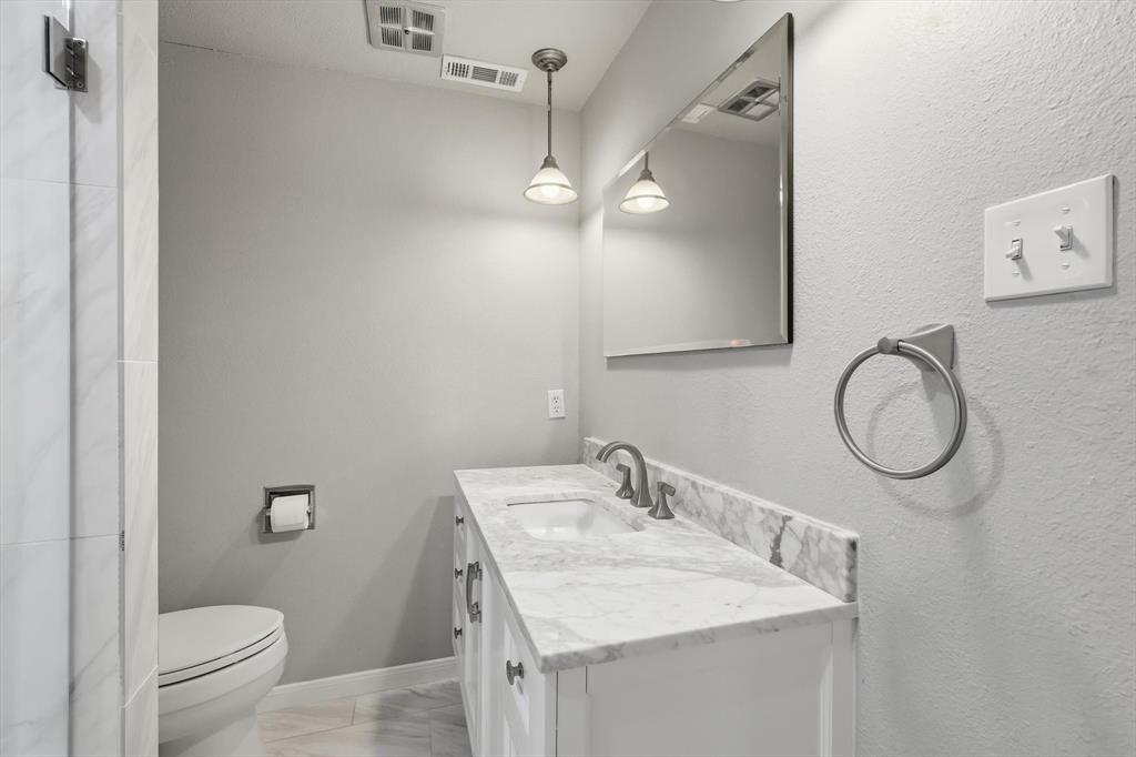 Fountain Royale Orleans W - Residential