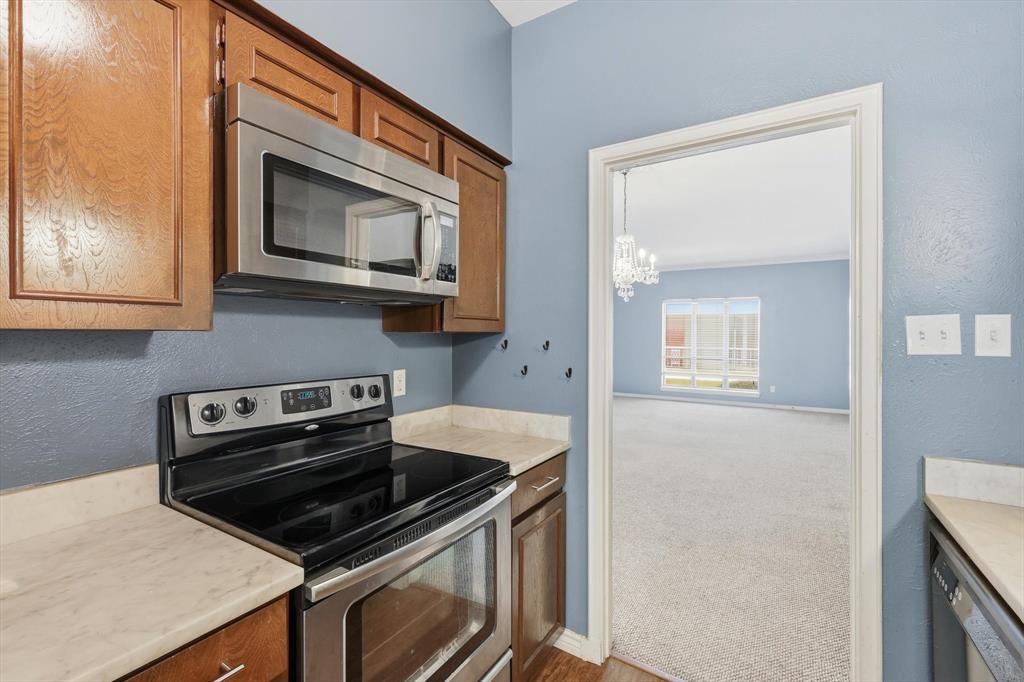 Fountain Royale Orleans W - Residential