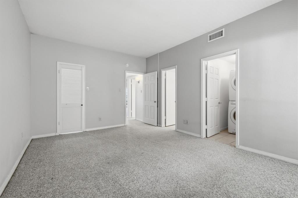 Fountain Royale Orleans W - Residential