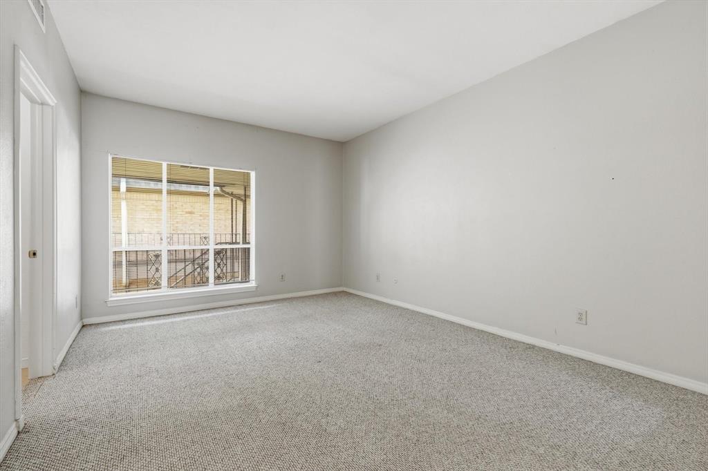 Fountain Royale Orleans W - Residential