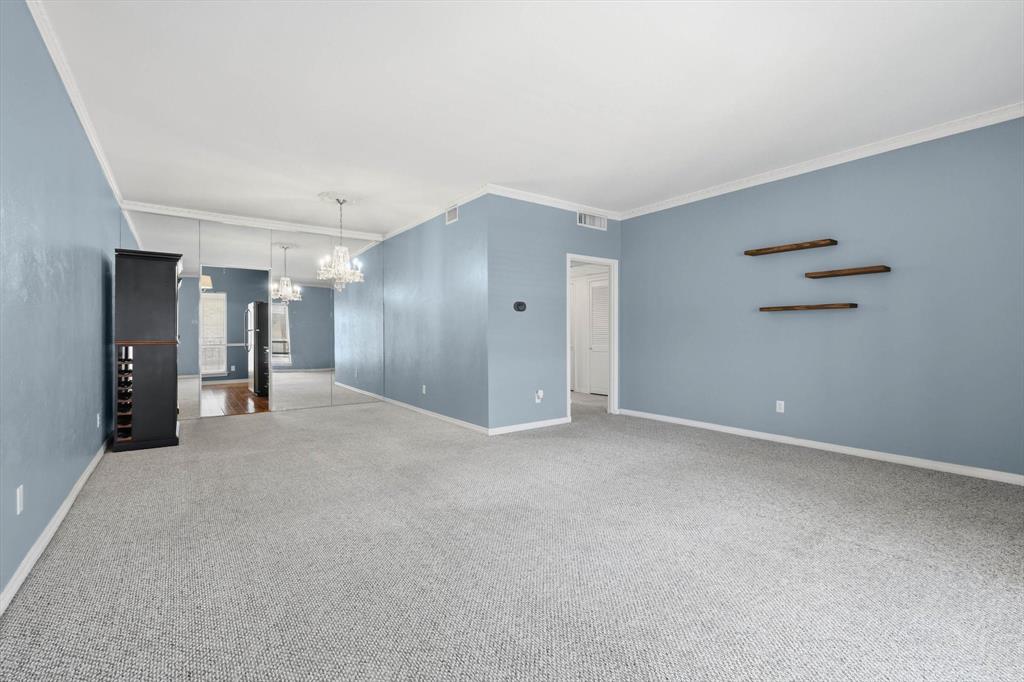 Fountain Royale Orleans W - Residential