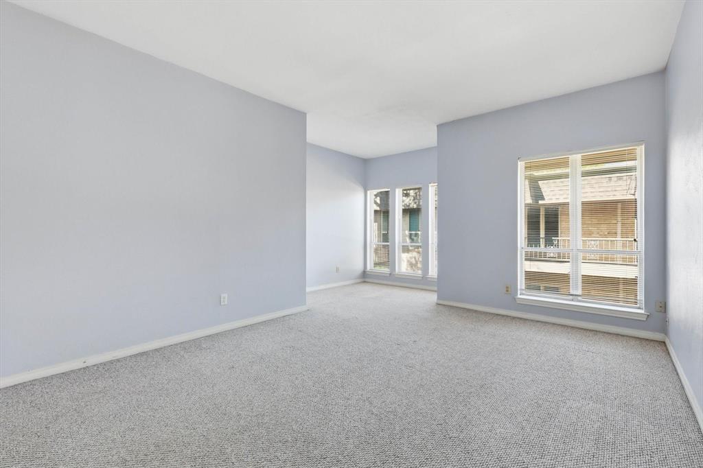 Fountain Royale Orleans W - Residential