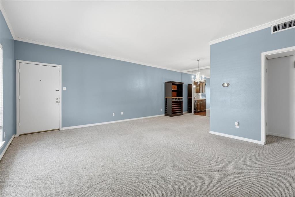 Fountain Royale Orleans W - Residential