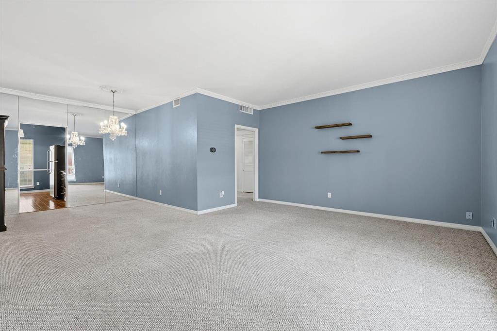 Fountain Royale Orleans W - Residential