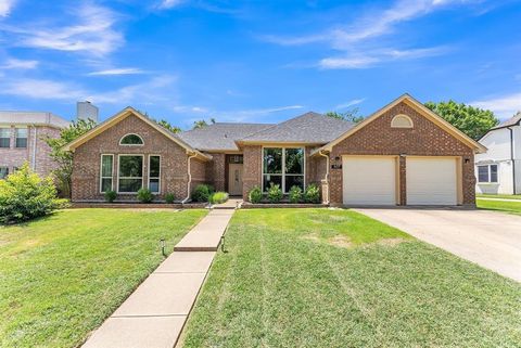 507 Auroa Drive Euless TX 76039