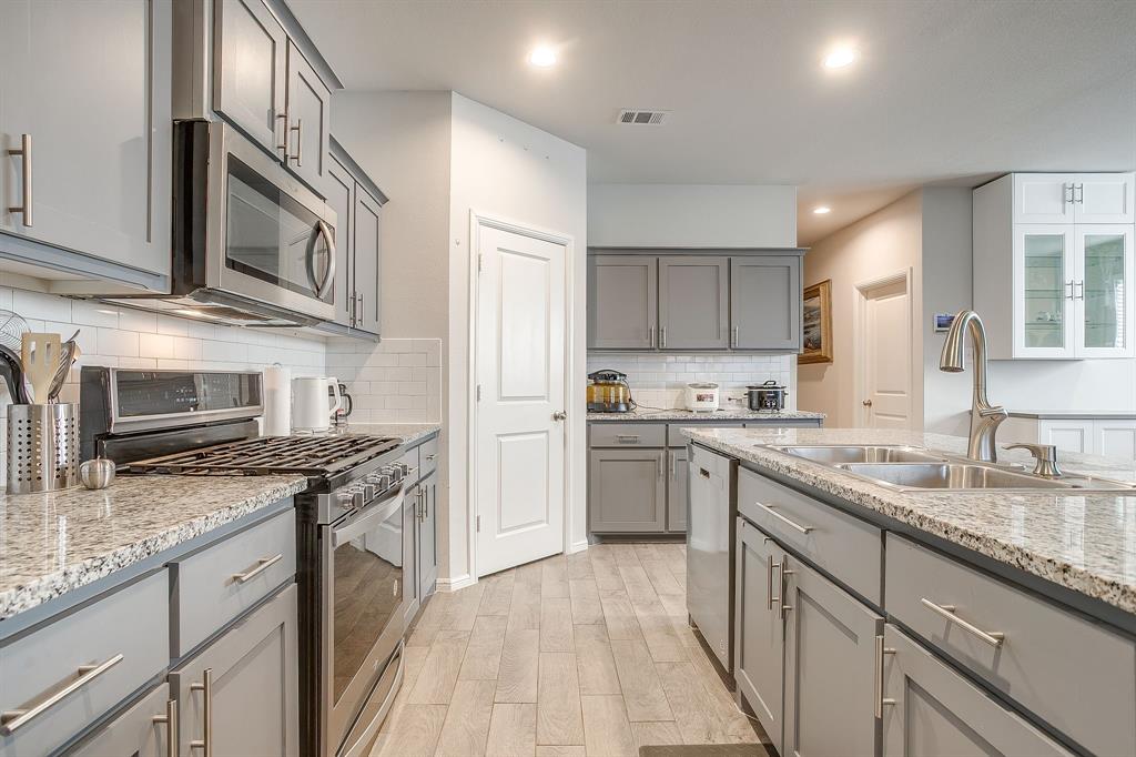 BAILEY PARK - Residential