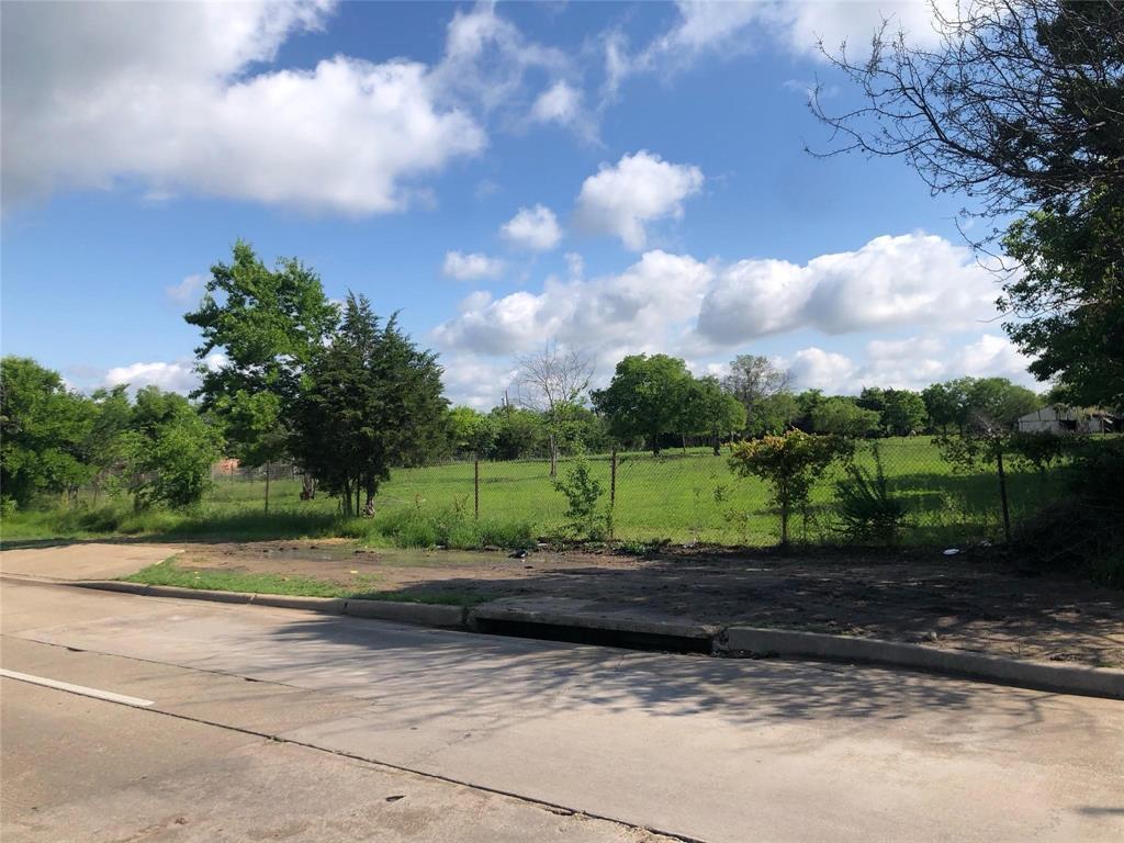 Mcwhirter S W W - Land