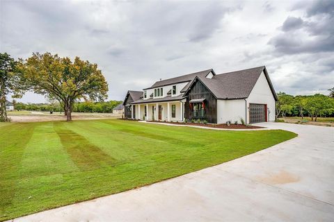 A home in Azle