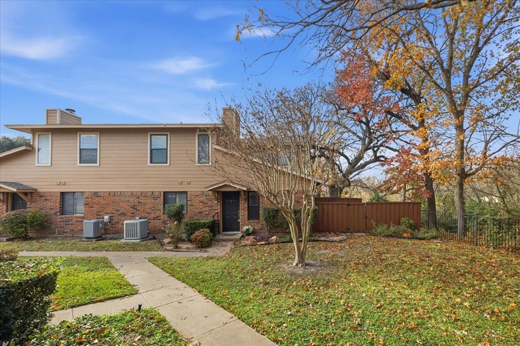 Cedar Creek Twnhms - Residential