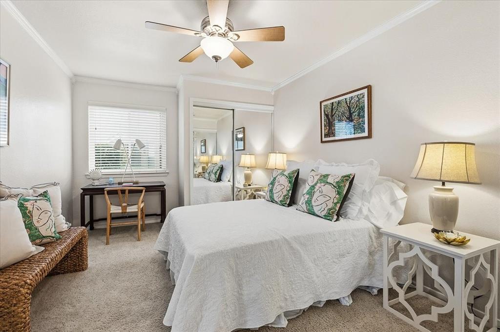 Cedar Creek Twnhms - Residential