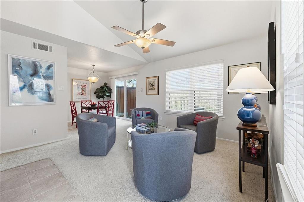 Cedar Creek Twnhms - Residential