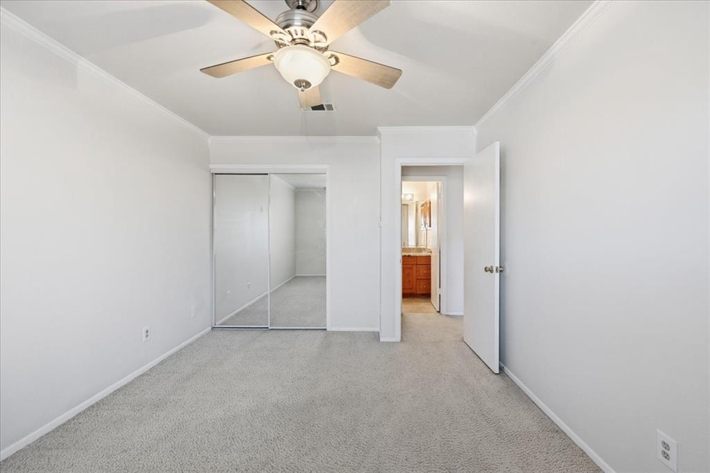 Cedar Creek Twnhms - Residential