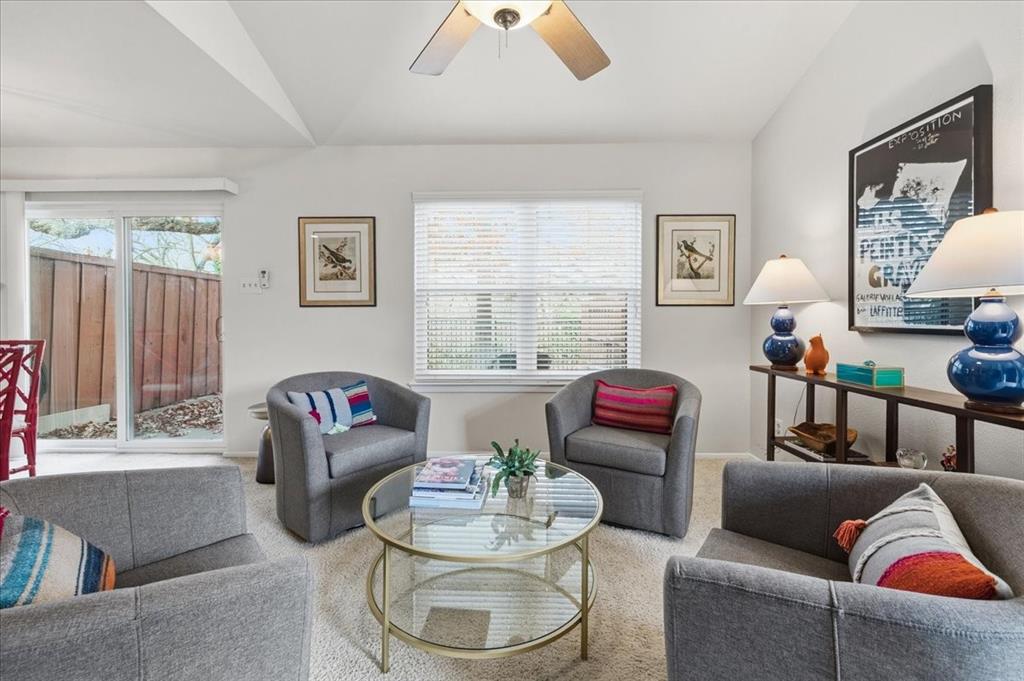 Cedar Creek Twnhms - Residential