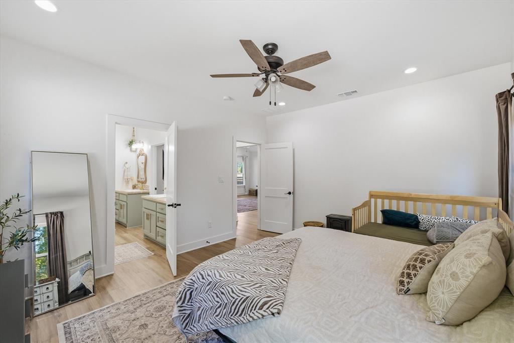 WHITE PINES - Residential