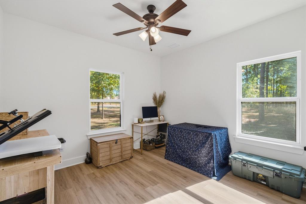 WHITE PINES - Residential