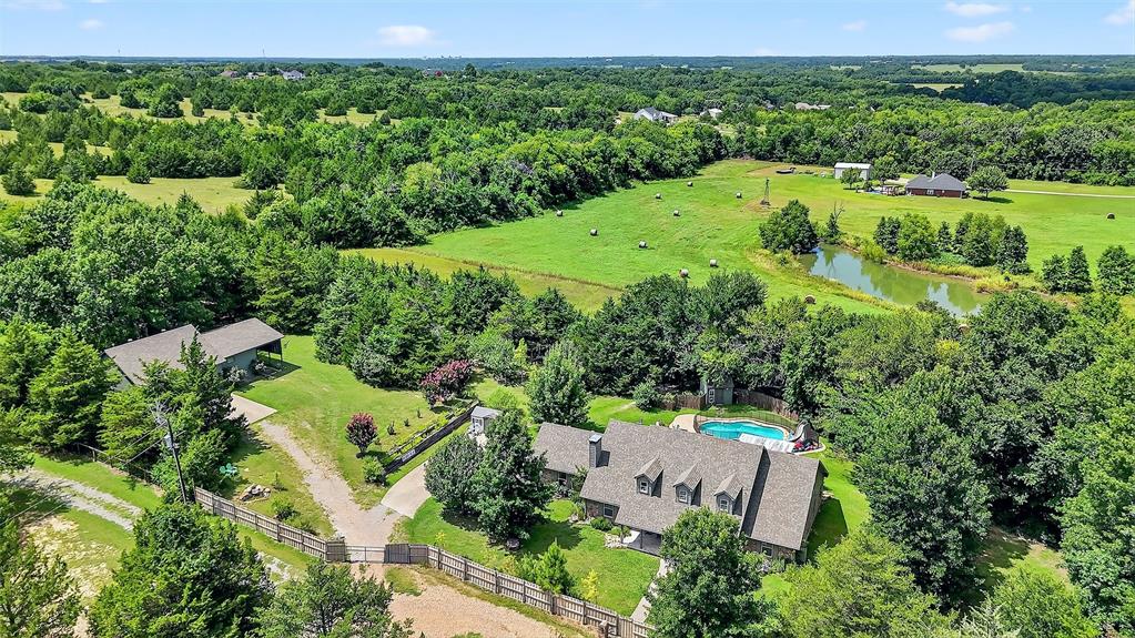 77 Fellowship Lane