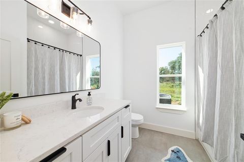 Tiny photo for 7702 Feather Bay Blvd Boulevard, Brownwood, TX 76801 (MLS # 21198180)