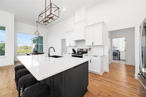 Tiny photo for 7702 Feather Bay Blvd Boulevard, Brownwood, TX 76801 (MLS # 21198180)