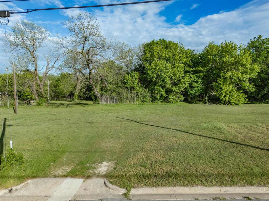 Town - Waxahachie - Land