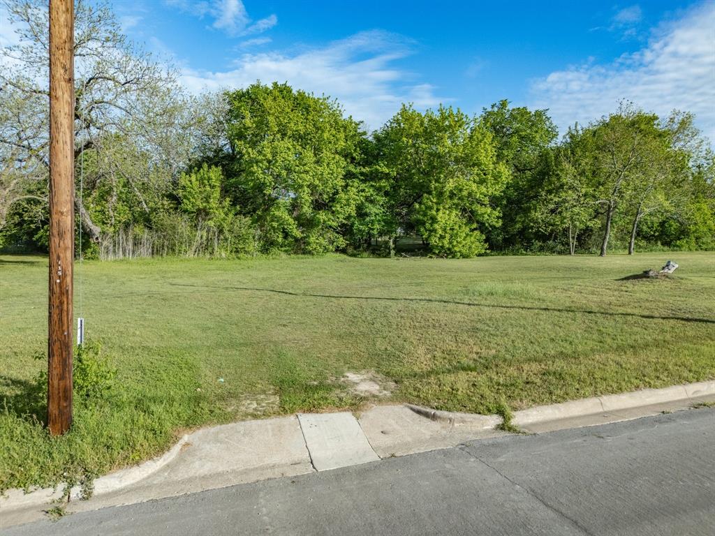 Town - Waxahachie - Land